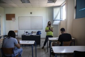 Πανελλαδικές 2022: Μηδενίστηκαν τρεις μαθητές που έδιναν μάθημα σήμερα