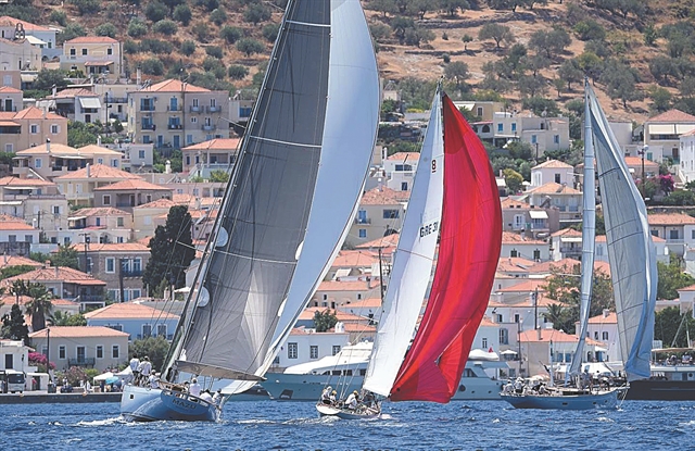 Χειροποίητο ξύλο, «μεταξένια» πανιά και οι άνεμοι της νίκης