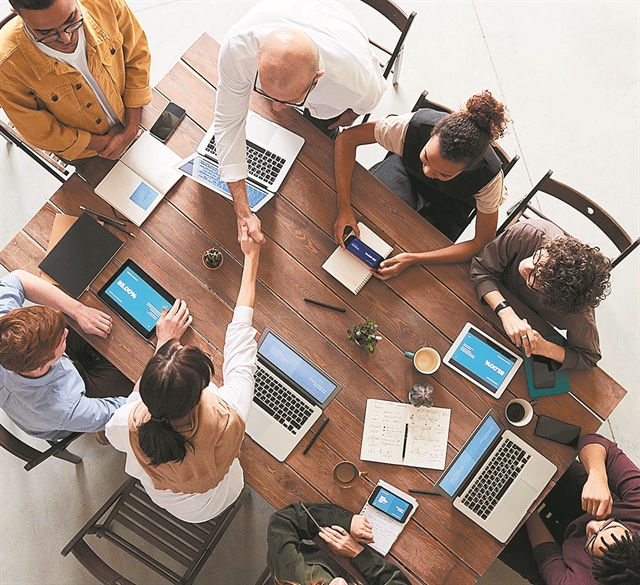 Αλλη μια εταιρεία στο «4ήμερο»