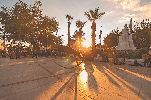 Μια ποιητική διαδρομή στην ιστορία της Ελευσίνας