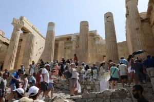 Κοροναϊός: 148.435 κρούσματα σε μια εβδομάδα – 200 θάνατοι, 115 διασωληνωμένοι