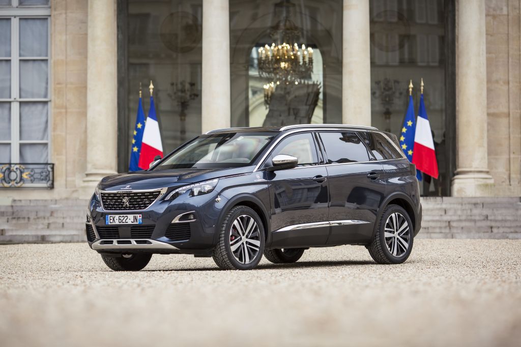 Τα προεδρικά αυτοκίνητα των Γάλλων: Από τον Σιράκ στον Ντεστέν και από τον Μιτεράν στον Μαρκόν