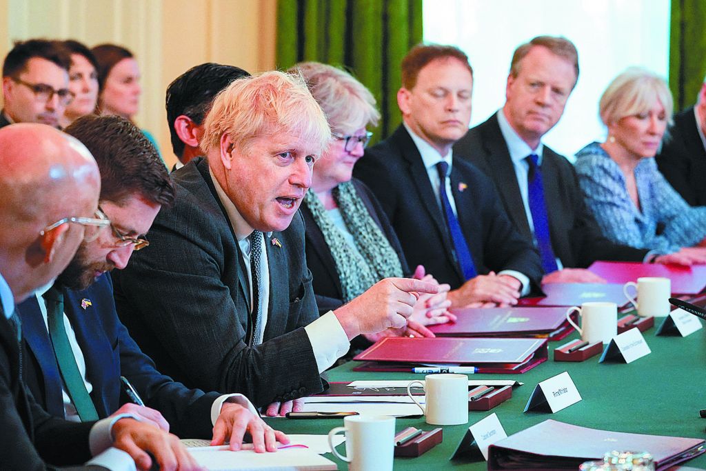 Εξαπλώνεται στην Ευρώπη ο ιός της πολιτικής αστάθειας