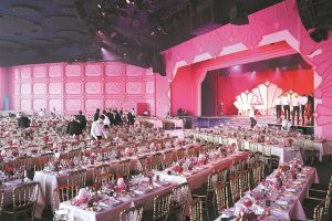 Σε χρώματα γαλάζια και κόκκινα…