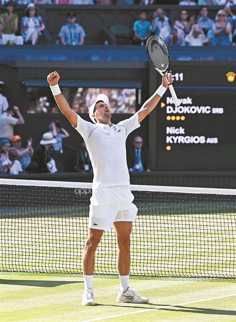 Επέστρεψε με… θόρυβο