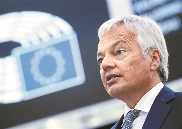 Αναμένουμε στοιχεία για τις περιουσίες Ρώσων στην Ελλάδα