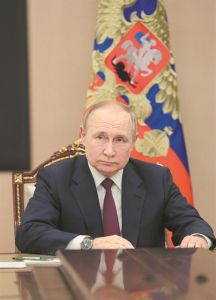 Απολύτως υγιής ο Πούτιν, λέει ο διευθυντής της CIA