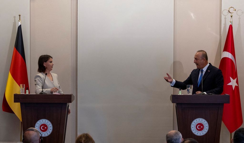 Αναλένα Μπέρμποκ: Απανωτά «χαστούκια» στην Άγκυρα – Έχασε την ψυχραιμία του ο Τσαβούσογλου