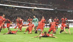 Η ψαλίδα άνοιξε