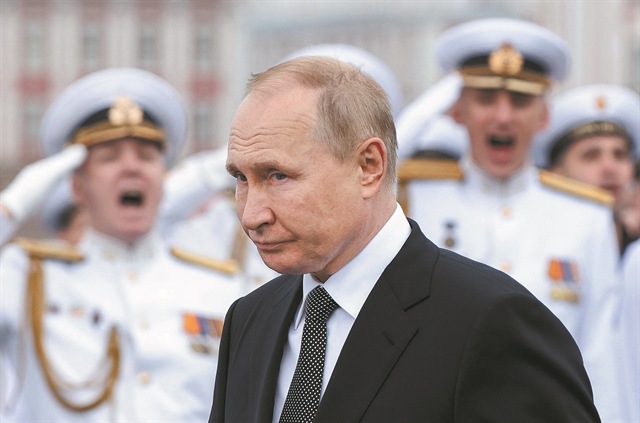 Νέο ναυτικό δόγμα με κύριο αντίπαλο τις ΗΠΑ