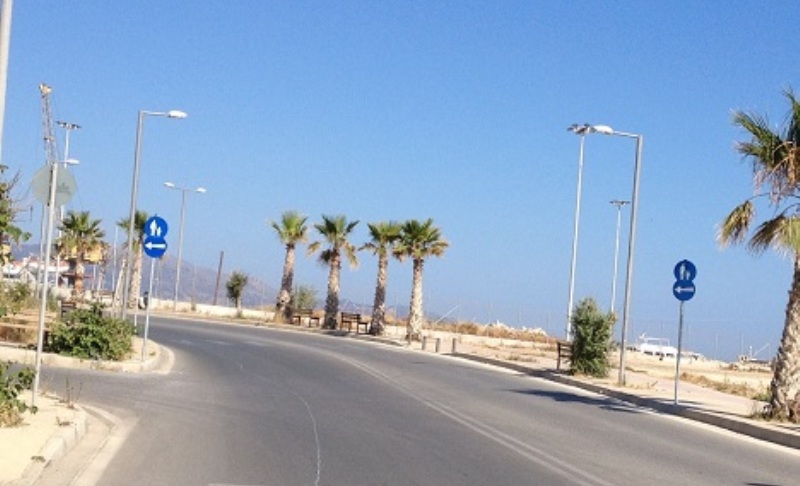 Δίχρονο κοριτσάκι που χάθηκε στην παραλιακή βρέθηκε από τουρίστες