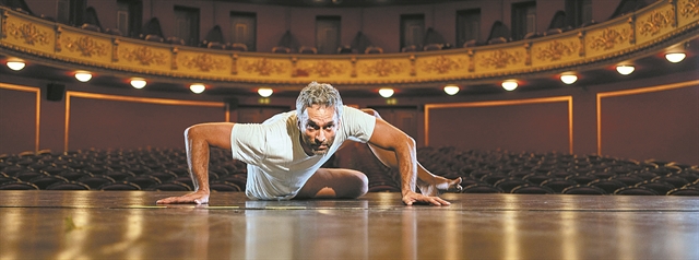 «Βρίσκουμε το φως στα πιο άγρια σκοτάδια»