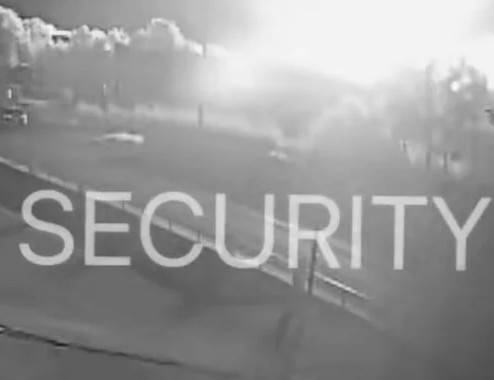 Νέο ανατριχιαστικό βίντεο από τη μοιραία συντριβή του αεροσκάφους