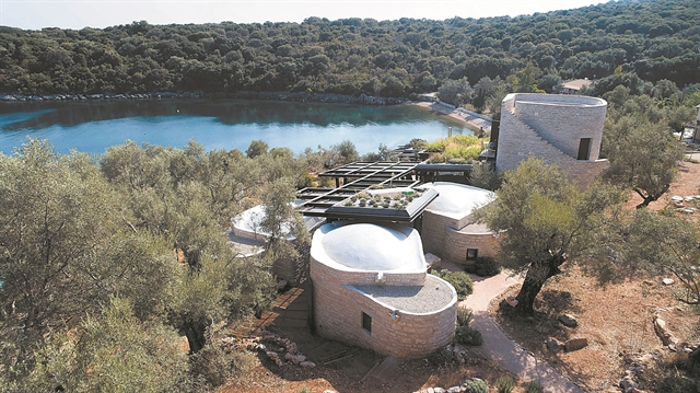 Μικρή κλίμακα, οικείες σχέσεις