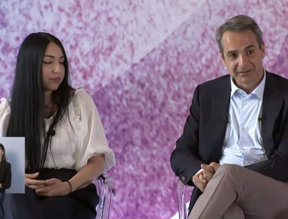 Μητσοτάκης: Δείτε live τη συζήτηση με πολίτες στο συνέδριο «Iσες ευκαιρίες στην εργασία»