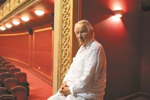 «Ο “εκσυγχρονισμός” των παραστάσεων είναι παρασιτικός»