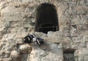 Παραλίγο τραγωδία στο Ηρώδειο: Έσπασε η βάση προβολέων