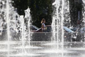 Καιρός: Καύσωνας διαρκείας στην Ελλάδα