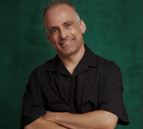 Ο Τάσος Πυργιέρης σκηνοθετεί την «Λεονί εν αναμονή»