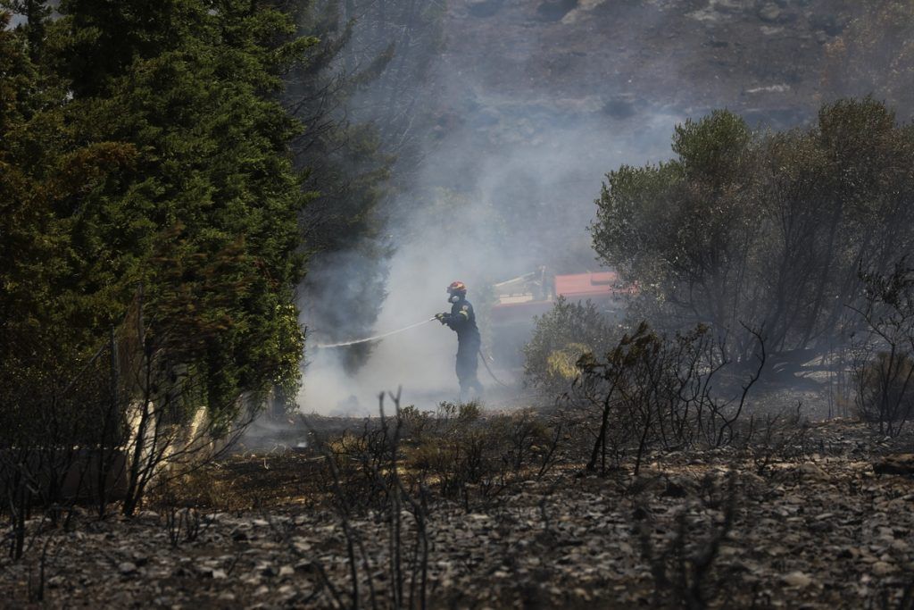 Εβρος: Καίγεται για έβδομη ημέρα το δάσος της Δαδιάς