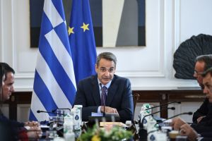 Μητσοτάκης στο υπουργικό: Επιδότηση λογαριασμών ηλεκτρικού ρεύματος και για τον Αύγουστο