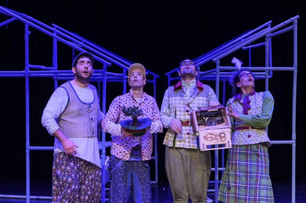 «Δίπλα – δίπλα» με το Εθνικό που ανεβάζει μια καλοκαιρινή παραγωγή για τους μικρούς θεατές