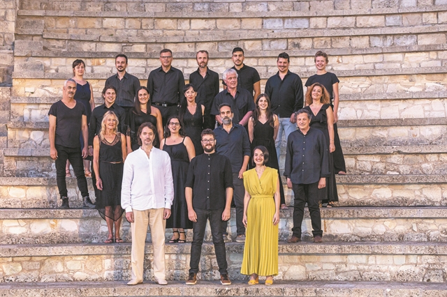 Τρεις κύκλοι του Μ. Θεοδωράκη από τους Vamos