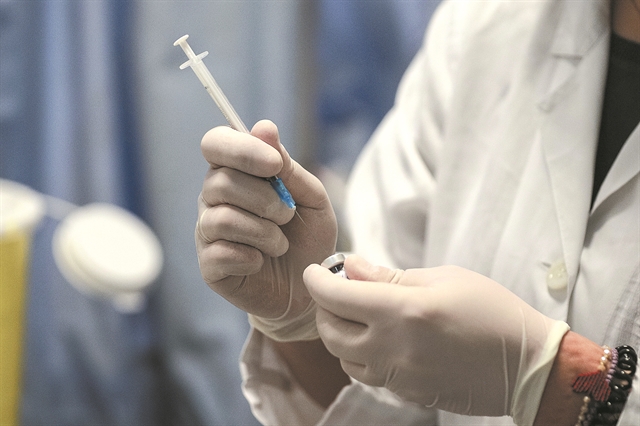 Οι επιστήμονες τρέχουν και δεν προλαβαίνουν τις μεταλλάξεις