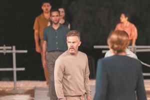 Οι κραυγές και το λιντσάρισμα