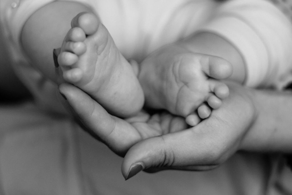 Γρεβενά: «Το παιδί ανέβασε πυρετό και πήγαμε στο νοσοκομείο» – Τι λέει η μητέρα για τον θάνατο του βρέφους