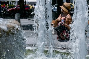 Εκτακτο δελτίο καιρού: Ερχεται τριήμερο καύσωνα