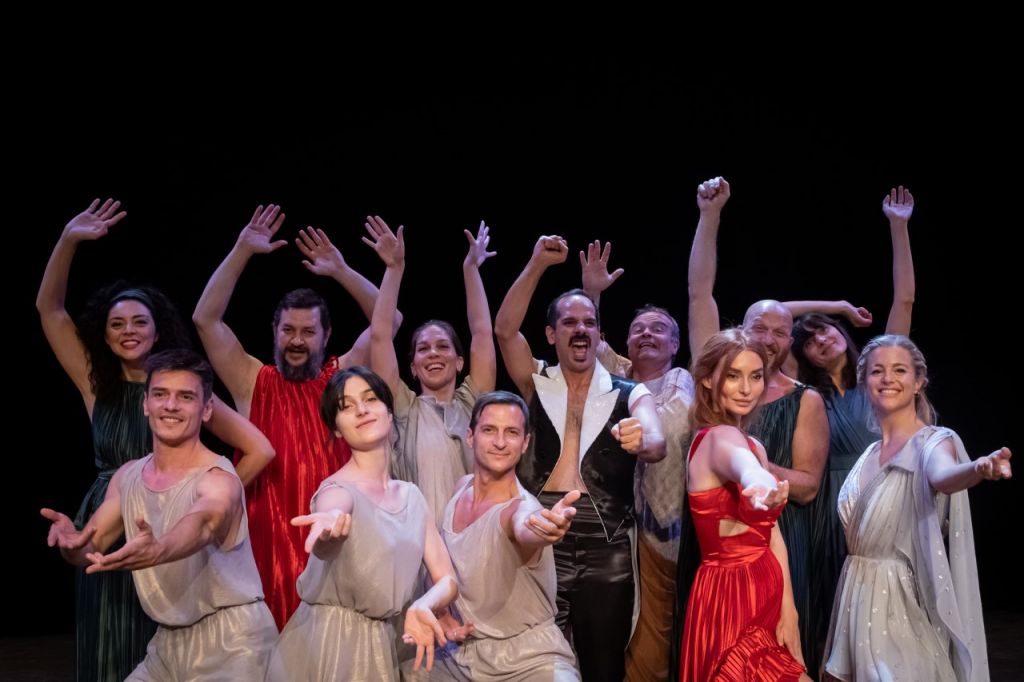 Οι συντελεστές της παράστασης «Σαπφώ» της Γουέντι Μπέκετ μιλούν για τον έρωτα, το πάθος και την ποίηση