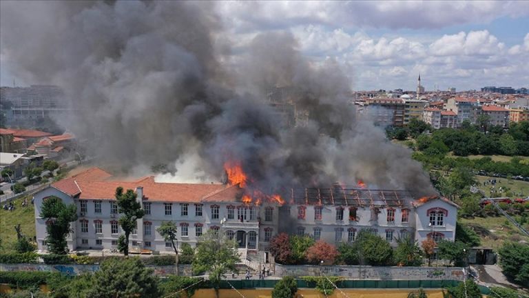 Τουρκία: Μεγάλη φωτιά στο ελληνικό νοσοκομείο στην Κωνσταντινούπολη | tanea.gr
