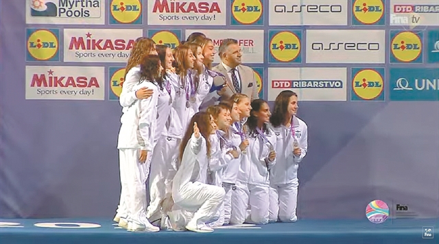 Χρυσές στις καρδιές μας