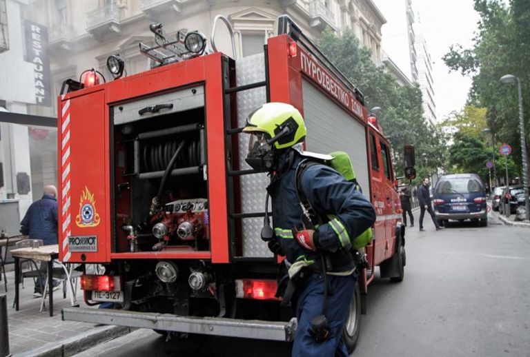 Πυρκαγιά σε επιχείρηση στην Πειραιώς | tanea.gr