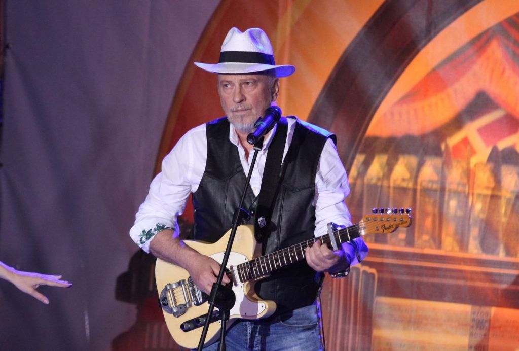 Ρόμπερτ Ουίλιαμς: «Eφυγε» περιστοιχισμένος από την οικογένειά του