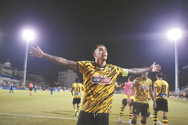 Αρχηγός και ηγέτης