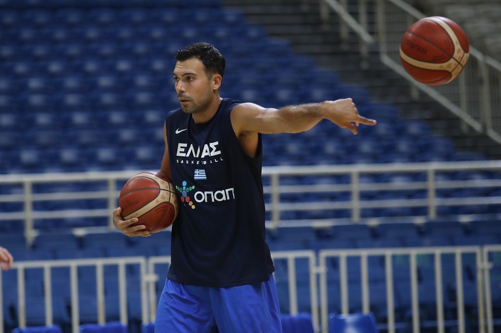 Σλούκας: Δεν χρειάζονται λόγια, μόνο δουλειά