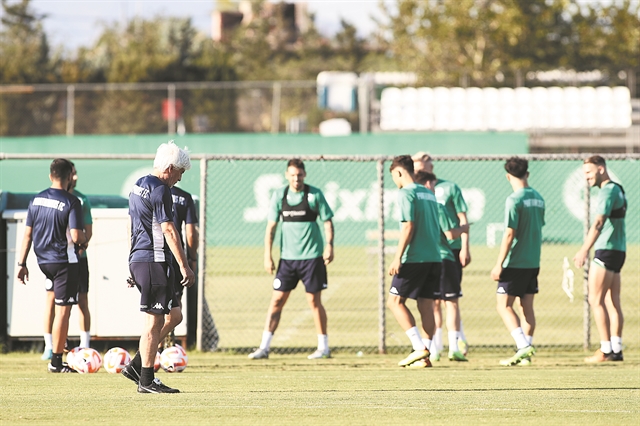 Το μπάρμπεκιου, το οικογενειακό κλίμα και οι φήμες