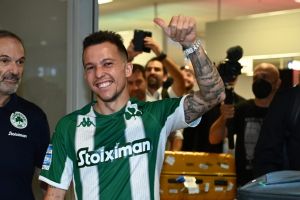 Η πρώτη ημέρα του Μπερνάρντ στον Παναθηναϊκό: Η άφιξη και η υποδοχή των Πρασίνων