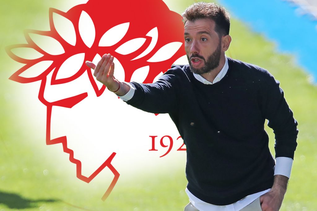 Ολυμπιακός: Εποχή Κορμπεράν – Υπέγραψε το συμβόλαιό του, έπιασε δουλειά στο Ρέντη