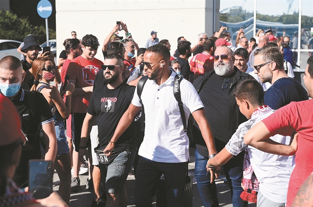 Θεμέλια στην «κόκκινη» Λευκωσία