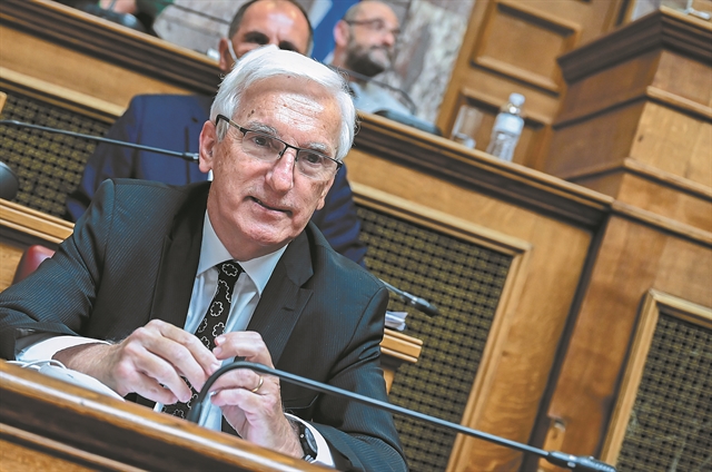 «Α priori δεν εξαιρείται κανένας…»