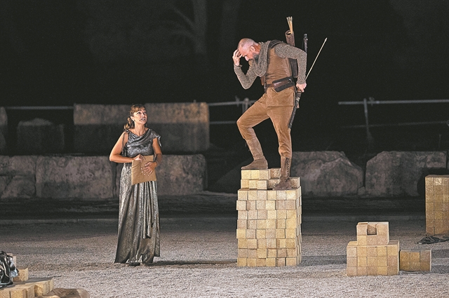 Μια τραγικωμωδία για το εγγύς μέλλον