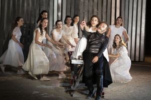 Αυλαία στην Επίδαυρο με την συγκλονιστική «Ιφιγένεια εν Αυλίδι»