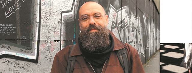 Πρόκληση και με απέλαση έλληνα ανταποκριτή