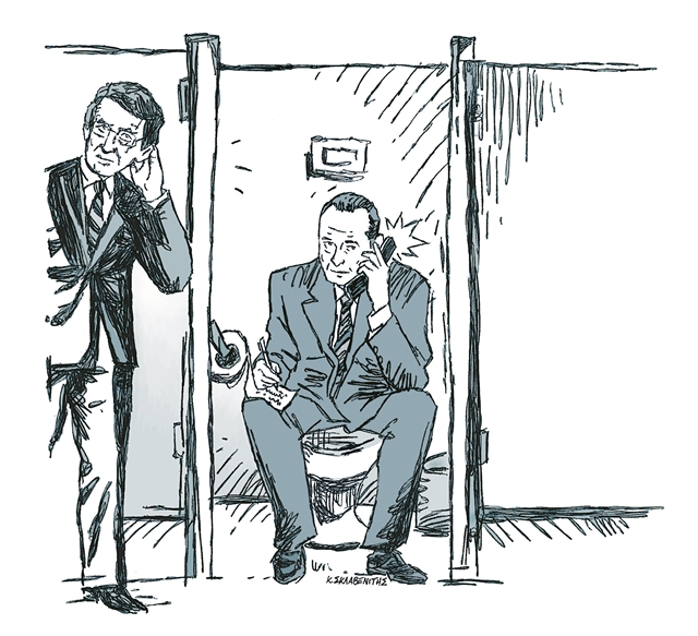 Οταν ο Γιούνκερ κρυφάκουγε τον Σιράκ στην… τουαλέτα