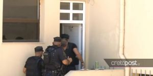 Γυναικοκτονία: Στον ανακριτή υπό δρακόντεια μέτρα ασφαλείας ο 60χρονος συζυγοκτόνος του Ρεθύμνου