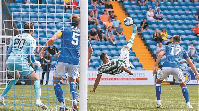 Ιπτάμενος ο Γιακουμάκης