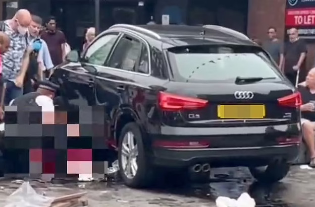 Λονδίνο: Αυτοκίνητο έπεσε πάνω σε πεζούς